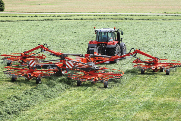 Kuhn-RotaryRakes-2022.jpg